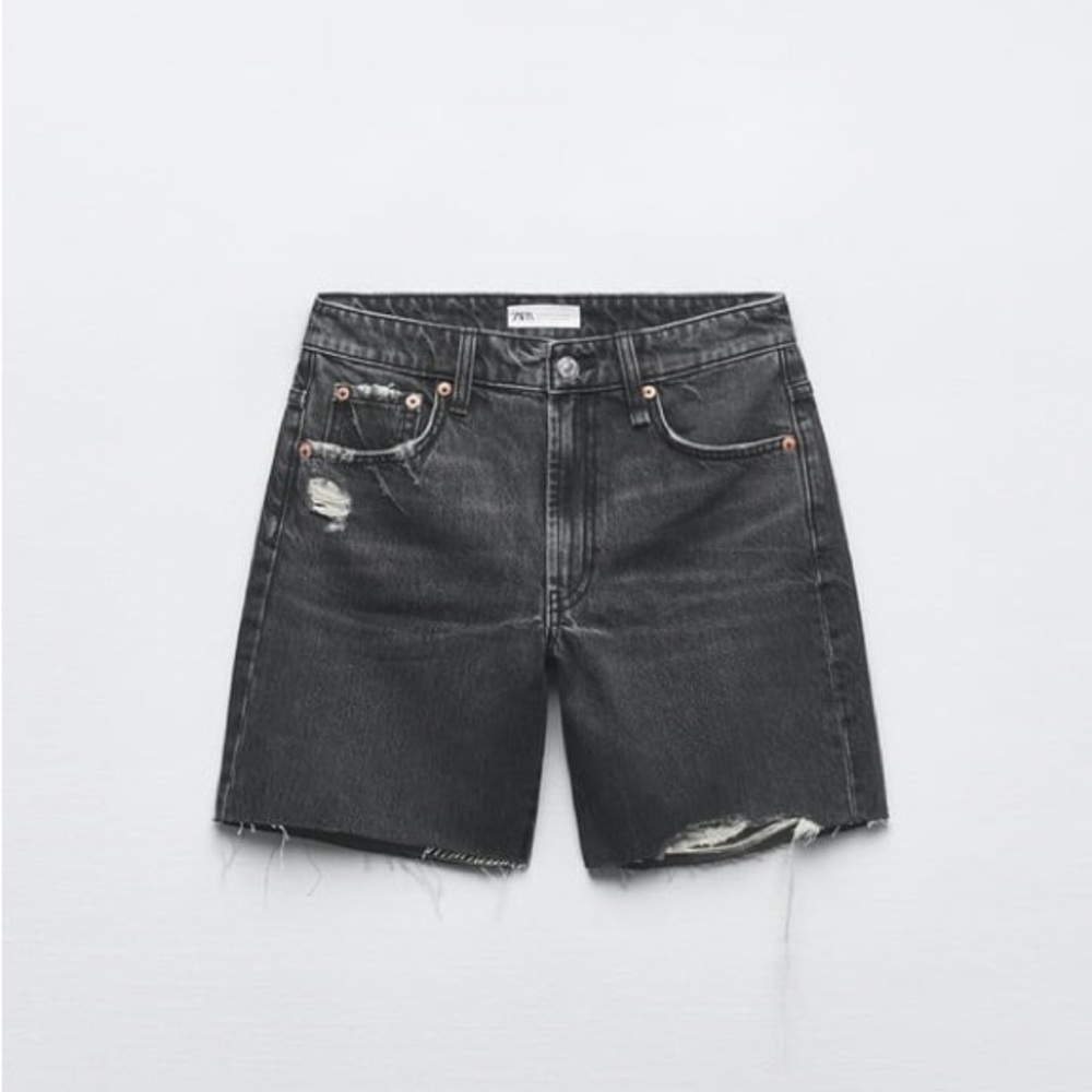 ZARA TRF LOOSE FIT DENIM SHORTS
